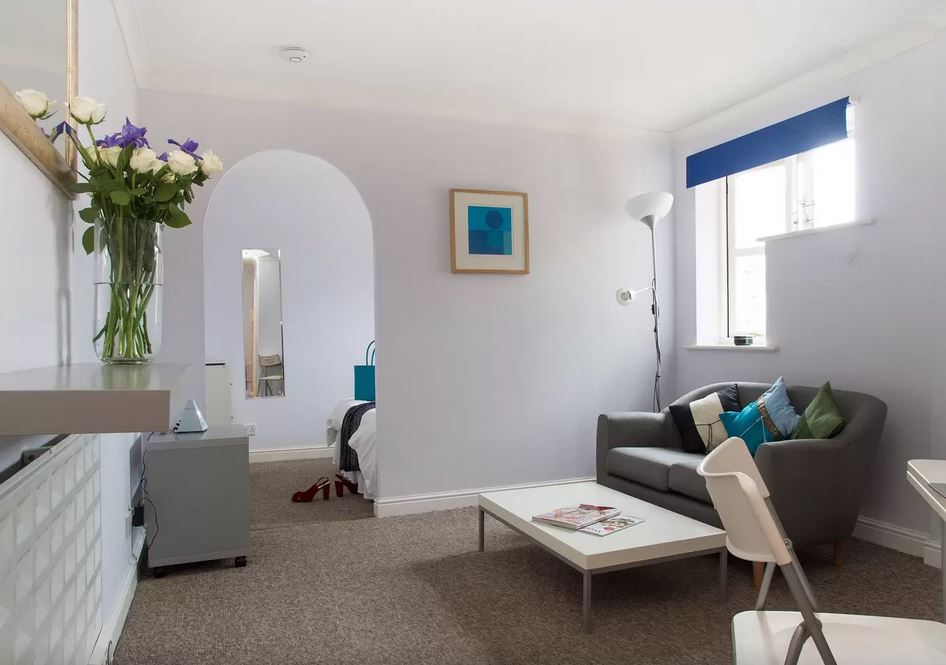 1 Bed Flat, Transom Close, SE16