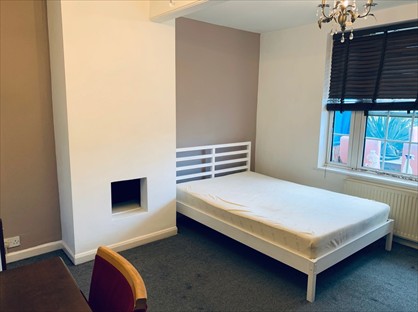 Room in a Shared House, St Helier Avenue, SM4
