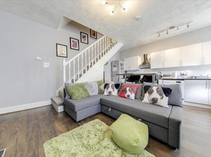 1 Bed Terraced House, Olive Street, OL13