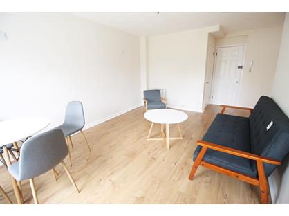 1 Bed Flat, High Street, EN5