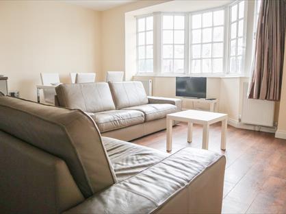 4 Bed Flat, Victoria Avenue, LE2