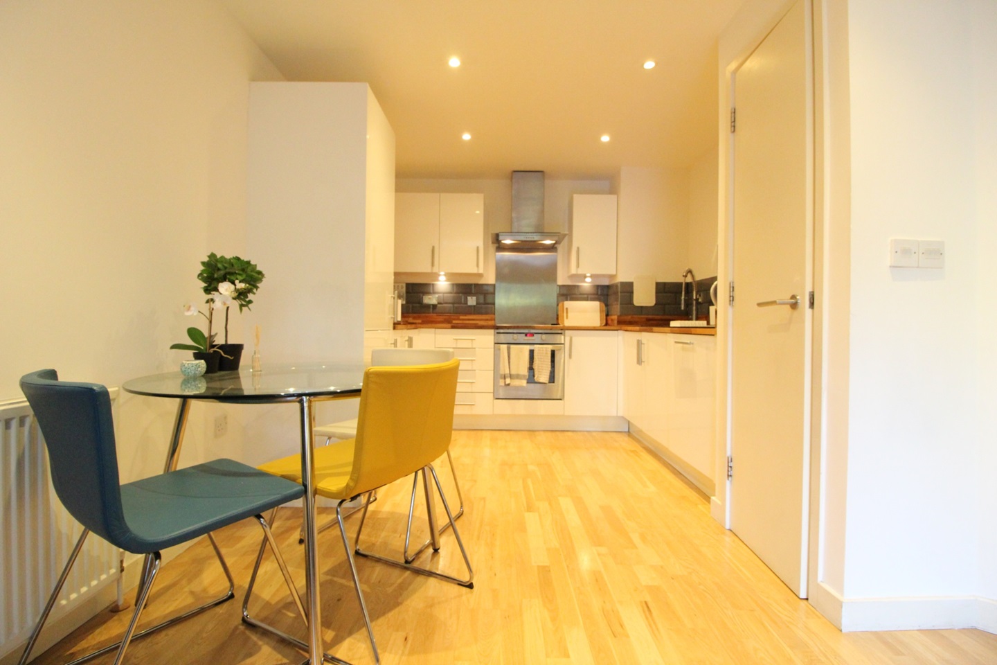 1 Bed Flat, Frean Street, SE16 photo 5
