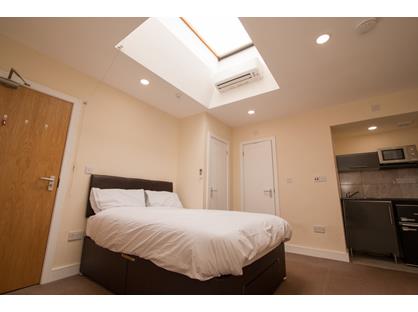 Studio Flat, Woodhouse Street, ST4