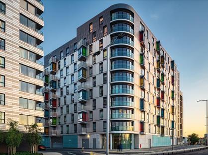 1 Bed Flat, Hunsaker, RG1