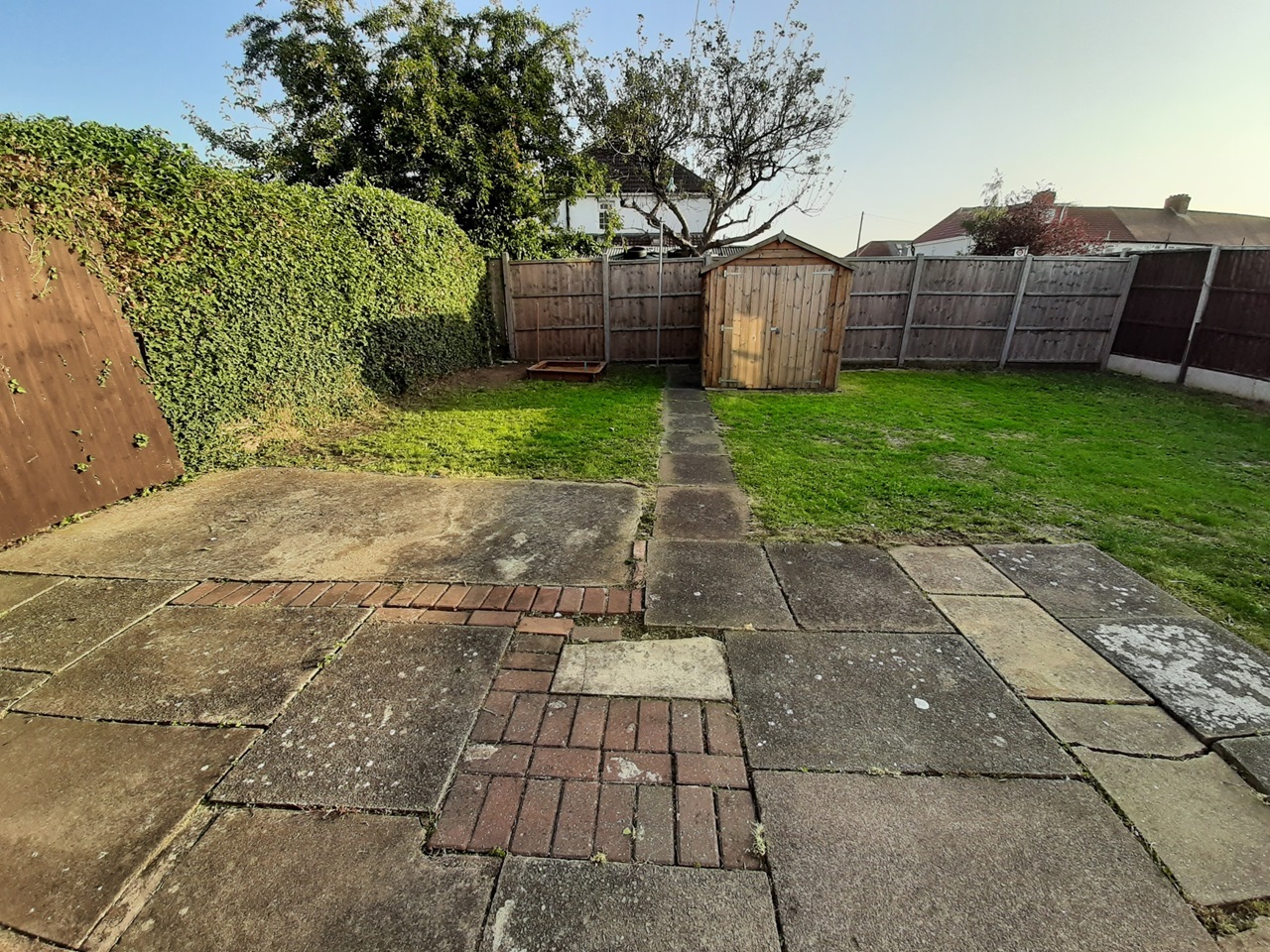 Hayes 3 Bed End Terrace, Bourne Avenue, UB3 To Rent Now for £2,150.