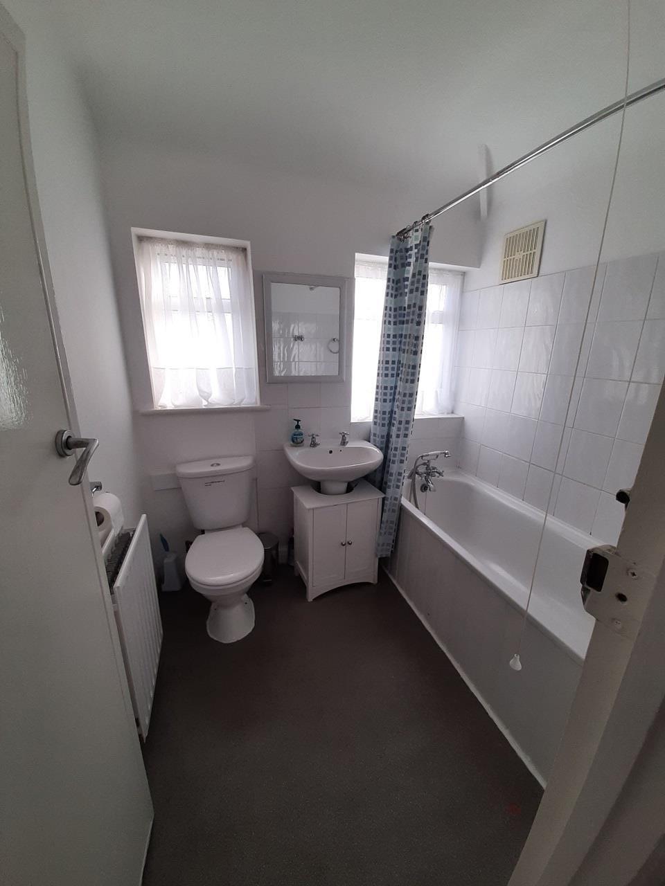 Hayes 3 Bed End Terrace, Bourne Avenue, UB3 To Rent Now for £2,150.