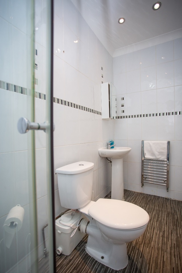 Sunderland 2 Bed SemiDetached House, Roker Terrace, SR6 To Rent