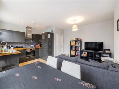 2 Bed Flat, Northfields, W5