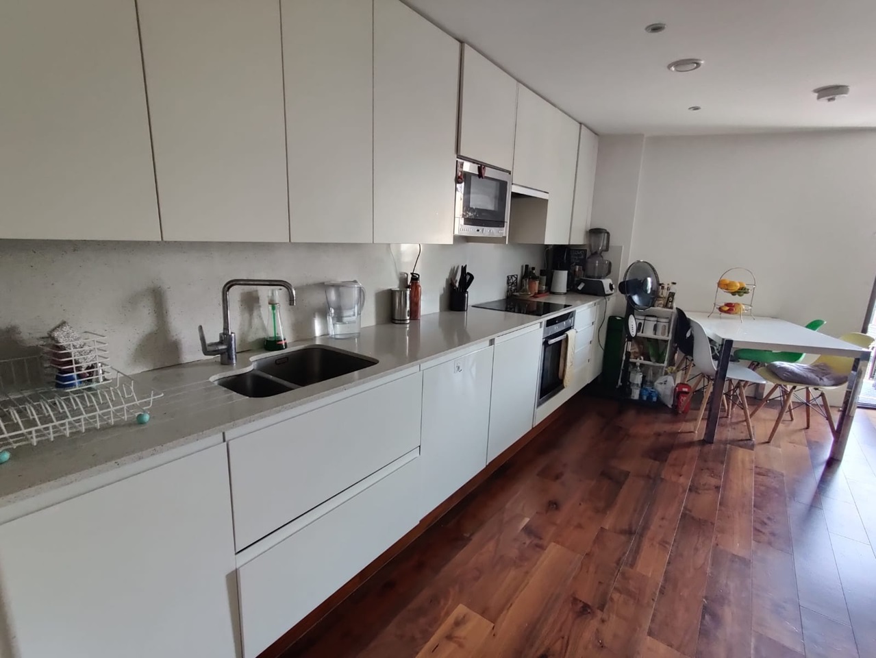 1 Bed Flat, Hall Street, EC1V photo 2