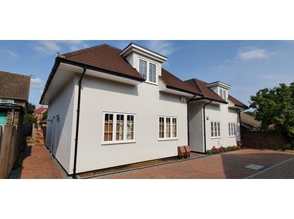 2 Bed Maisonette, Farrier Court, EN2
