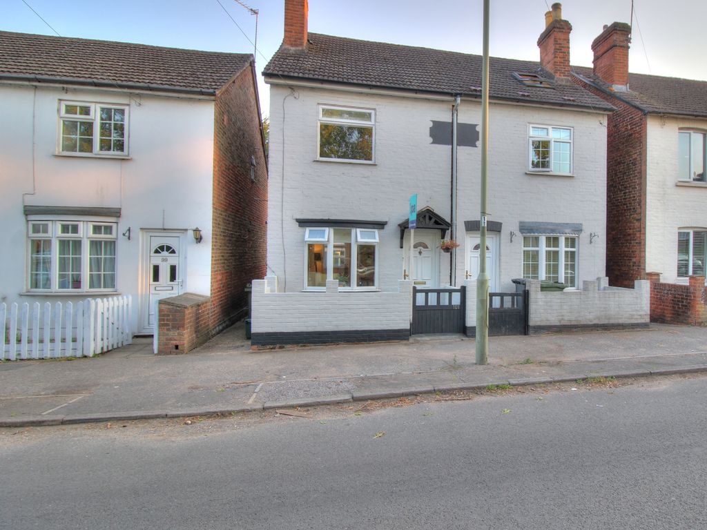 Guildford 3 Bed SemiDetached House, Stoughton Road, GU1 To Rent