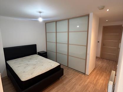 Studio Flat, St. Paul's Square, B3