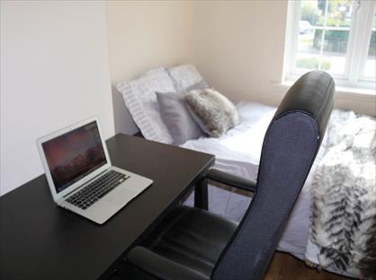 Studio Flat, Northwood, HA6