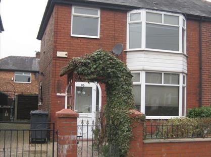 3 Bed Semi-Detached House, Droylsden, M43