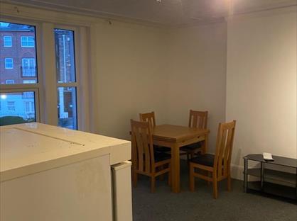 2 Bed Flat, Carnarvon Road, CO15