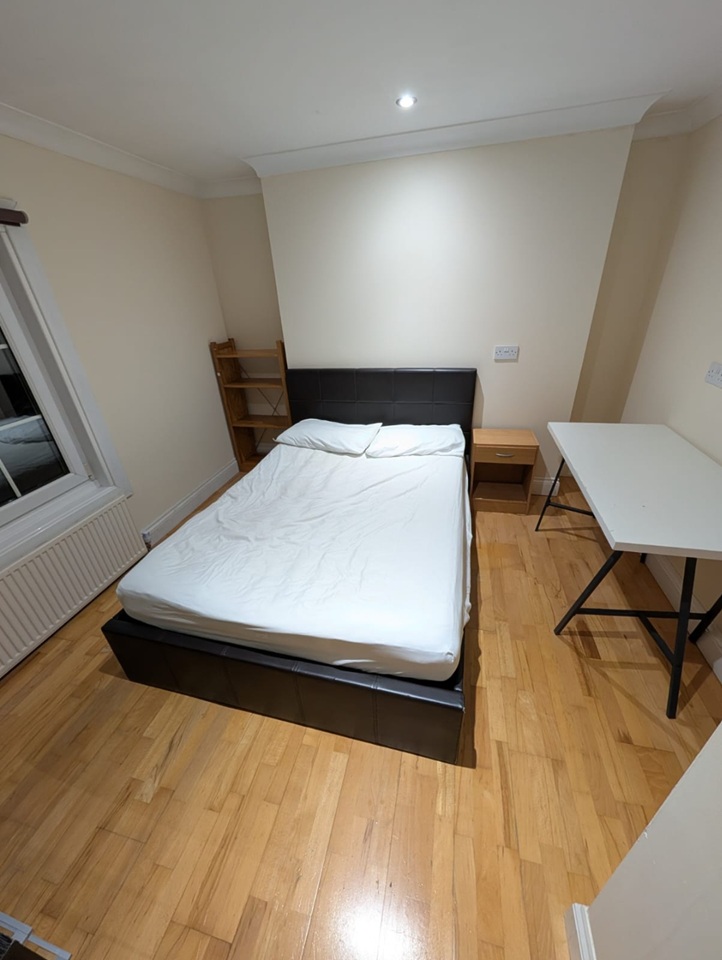 Additional image 6 of Room in a Shared House, Baker Street, RG1, N1 7GU