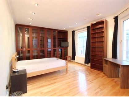 Room in a Shared House, Baker Street, RG1