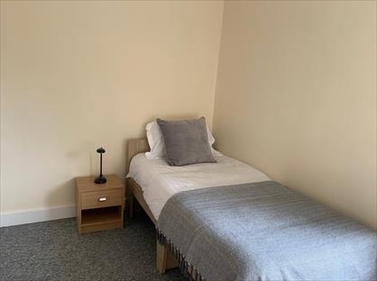 Room in a Shared House, Bowling Street, NG18