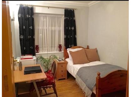 Room in a Shared House, Tolworth Rise North, KT5