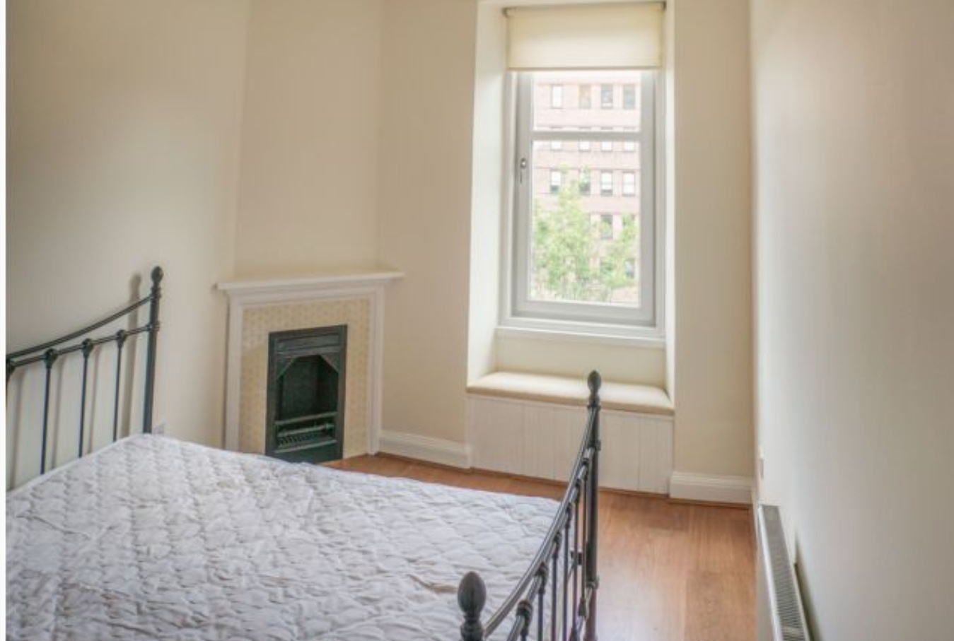 2 Bed Flat, Edinburgh, EH8 photo 4