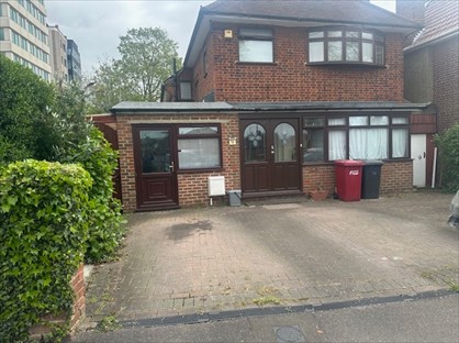 Studio Flat, Merton Road, SL1