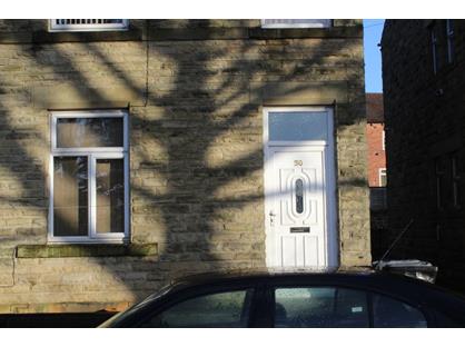 1 Bed Semi-Detached House, Broomsdale Road, WF17