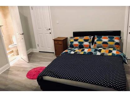 Studio Flat, St. Albans Crescent, N22