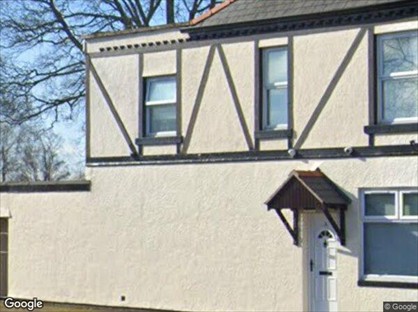1 Bed Maisonette, Norman Road, LL13