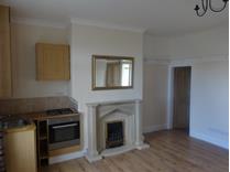 2 Bed Terraced House, Maxwell Avenue, WF17