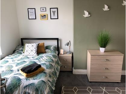 2 Bed Terraced House, Bell Street, HD4