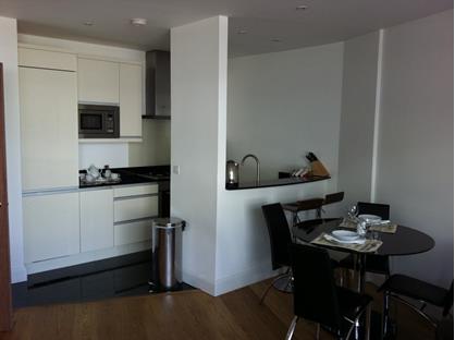 2 Bed Flat, Bondway, SW8