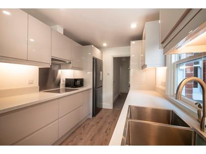 6 Bed Terraced House, Fairfield Road, SO22