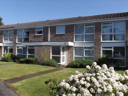 3 Bed Terraced House, Netherby Park, KT13