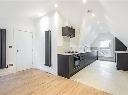 2 Bed Flat, Manchester Road, CR7