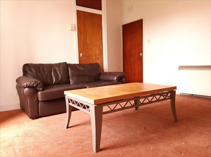 1 Bed Flat, Bright Street, DD2