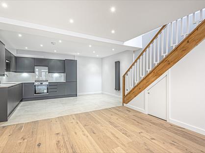 2 Bed Flat, Manchester Road, CR7