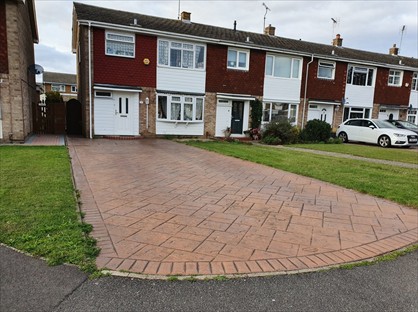 3 Bed End Terrace, Waveney Drive, CM1