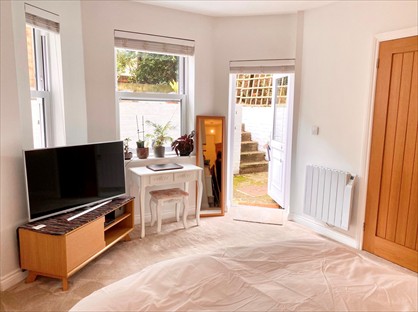 Studio Flat, Oakwood House, BH2