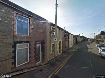 3 Bed Terraced House, High Street, CF46