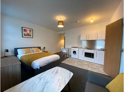 Studio Flat, Redforde House, DN22