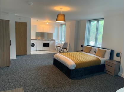 Studio Flat, Redforde House, DN22