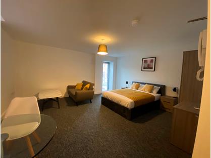 Studio Flat, Redforde House, DN22