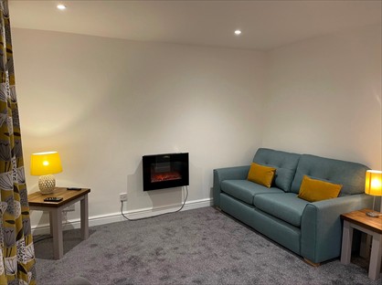 2 Bed Flat, Weeland Road, WF11