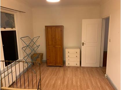 Room in a Shared House, Lambton Road, SW20