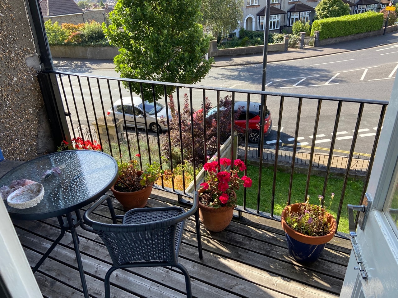 Studio Flat, Redland Road, BS6 photo 5