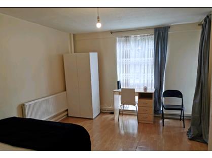 Room in a Shared House, Tomlins Walk, N7