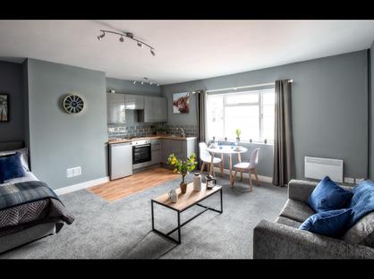 Studio Flat, College House, WR1