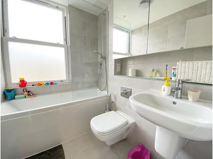 2 Bed Flat, Green Lanes, N16