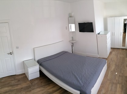 Room in a Shared House, Leigh Road, SS9