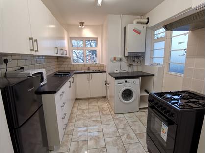 2 Bed Flat, Kings Drive, HA9